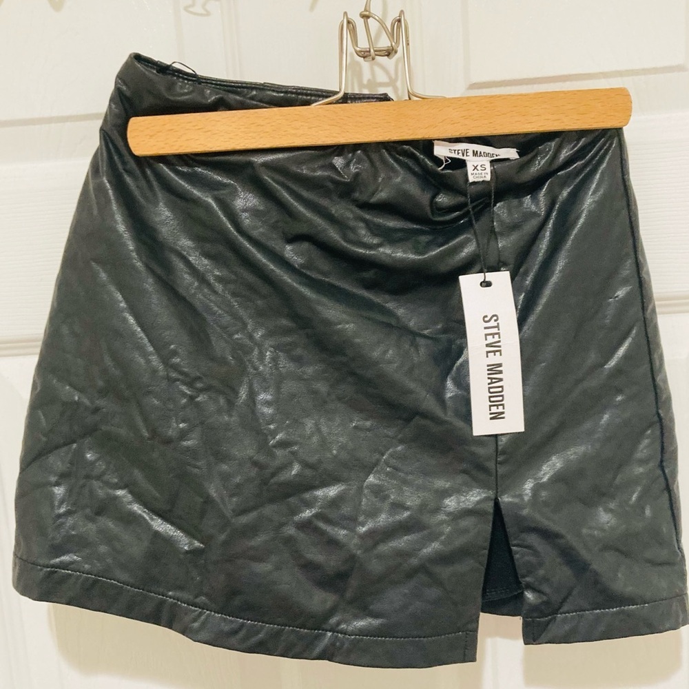 NWT Steve Madden size XS Black Pleather‎ Vegan Skort EUR 32